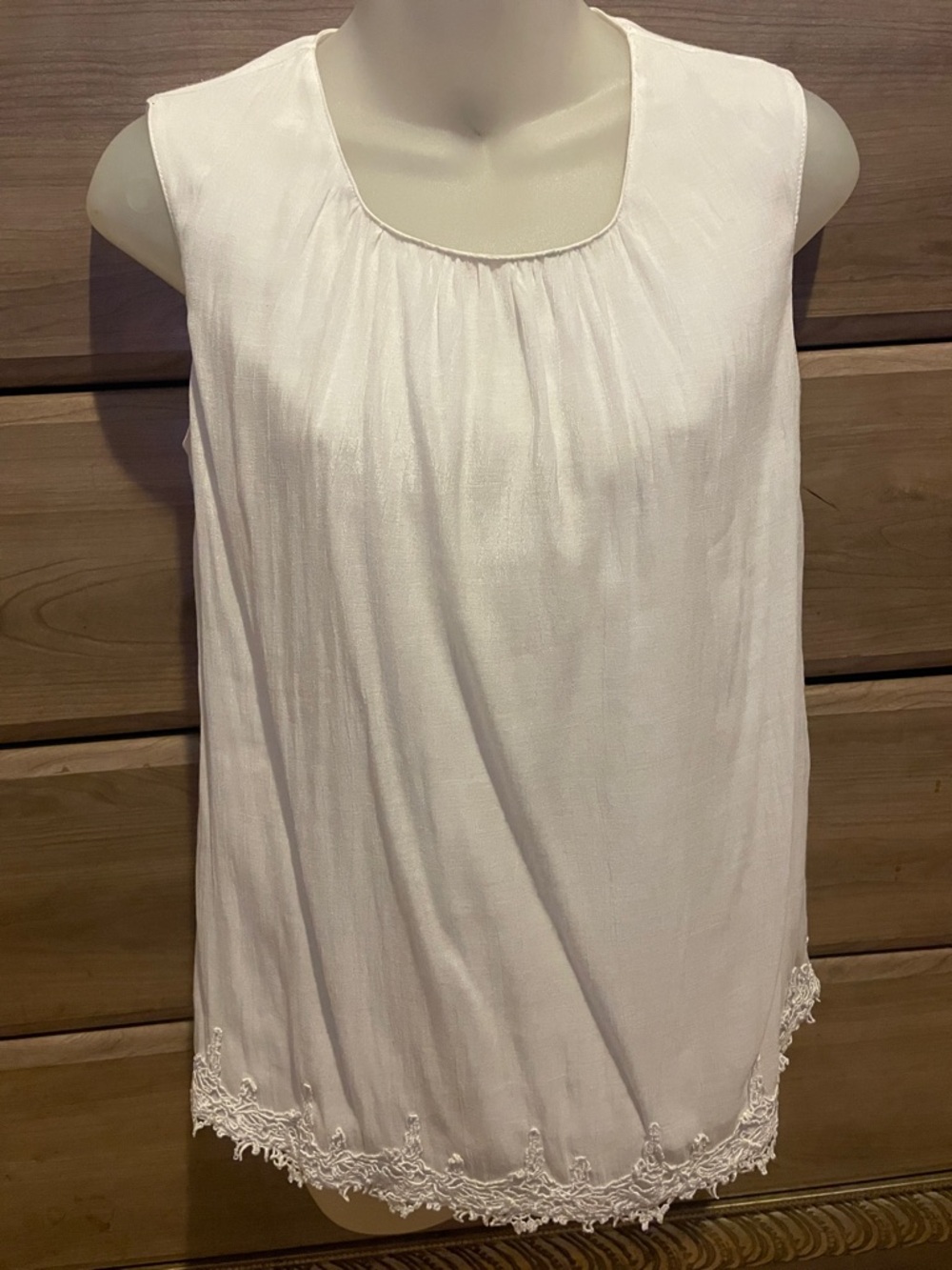 Coldwater Creek White Sleeveless Lace-Hem Sleeveless Top